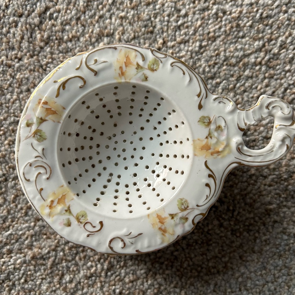 Vintage 1940’s Floral Porcelain Tea Strainer Hand Painted, Gold Edging & Designs